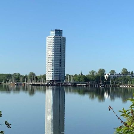 Ferienwohnung Im Wikingturm Schleswig Ngoại thất bức ảnh